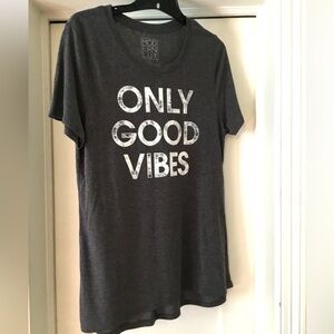 Only Good Vibes Women’s Tee Sz XXL NWOT